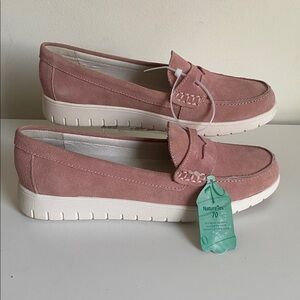 Lands End Blush Suede Slip On Loafer Size 6.5US NWT Lightweight All Day Comfort